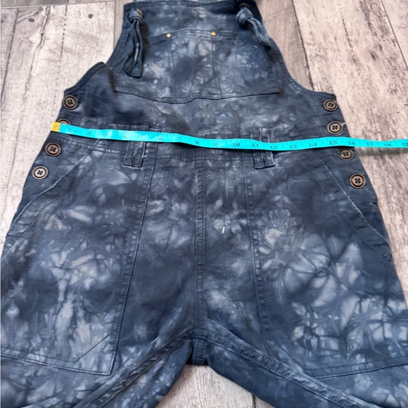Anthropologie The Wanderer Tie Dye Overalls 27/4 Jumpsuit Blue Straight Leg NEW - Picture 6 of 10